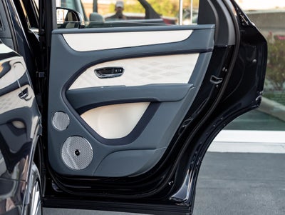 2026 Bentley Bentayga Artenara Edition V8