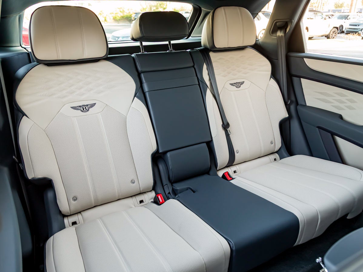 2026 Bentley Bentayga Artenara Edition V8