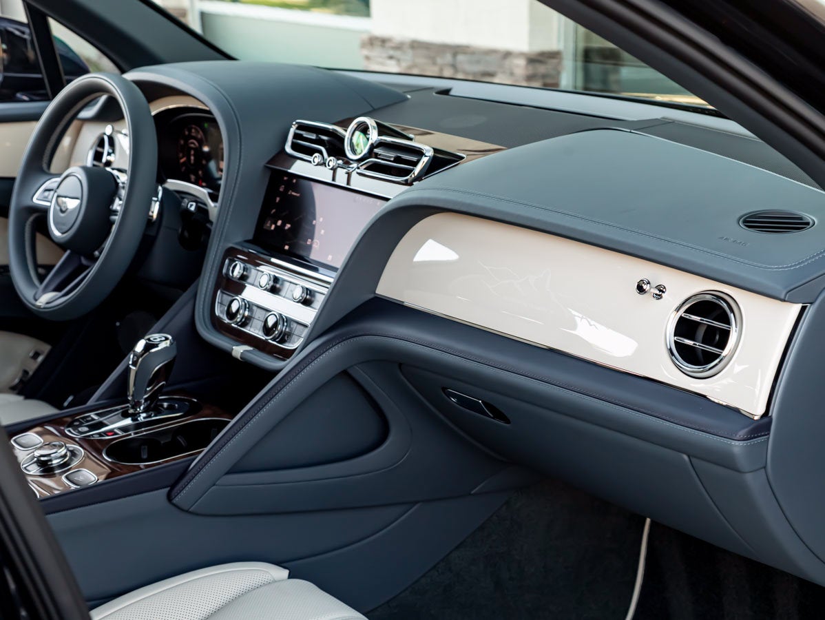 2026 Bentley Bentayga Artenara Edition V8