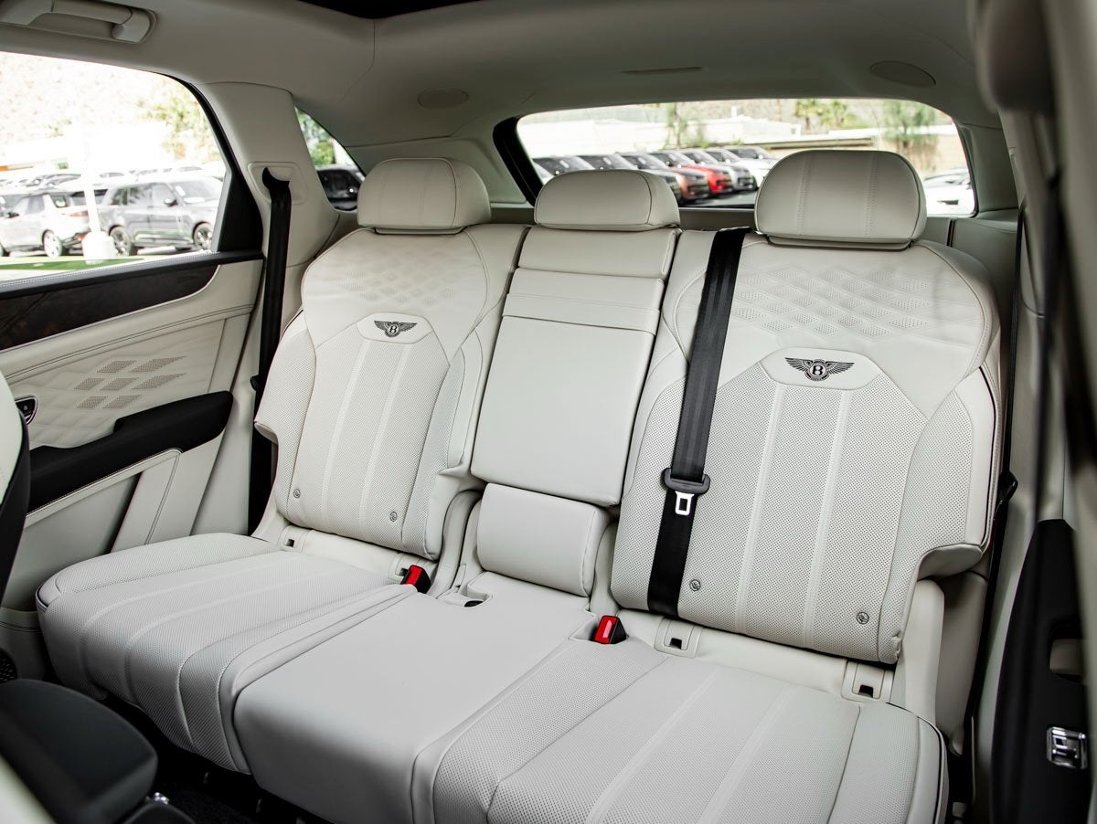 2025 Bentley Bentayga V8