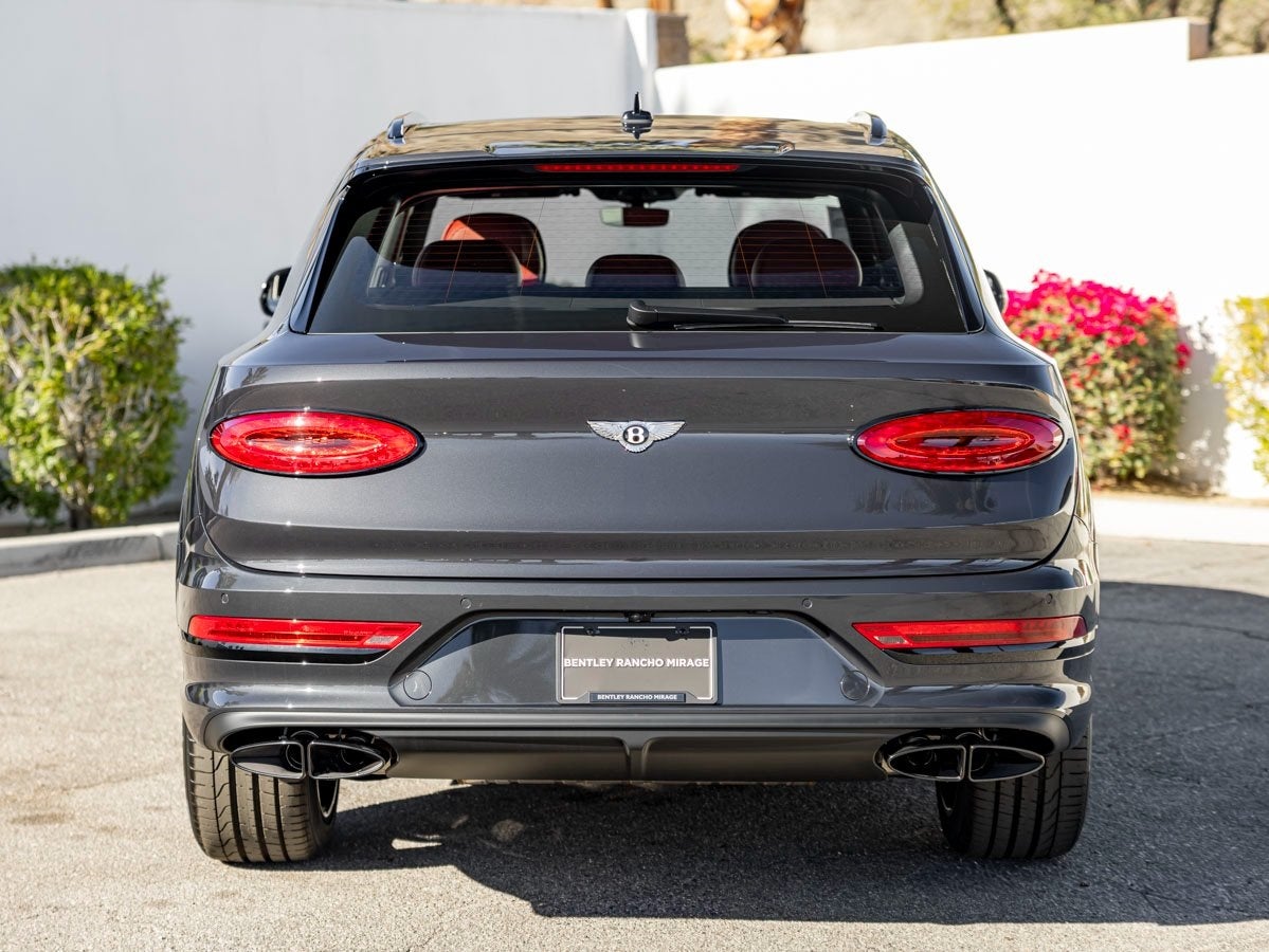 2025 Bentley Bentayga Azure V8