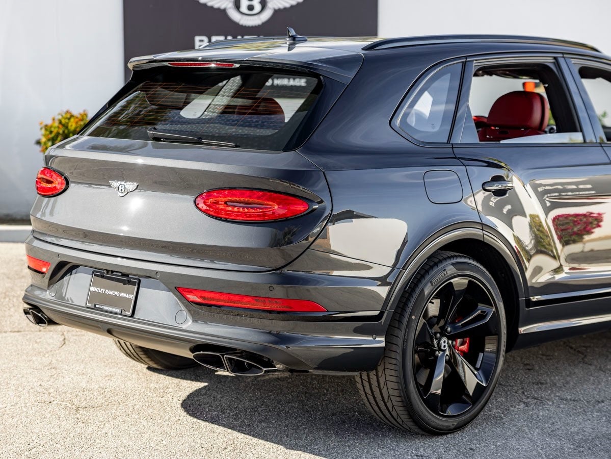 2025 Bentley Bentayga Azure V8