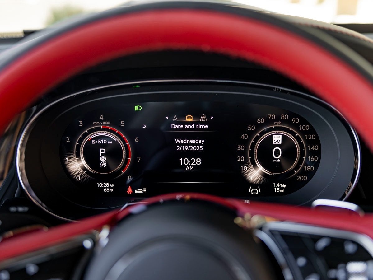 2025 Bentley Bentayga Azure V8