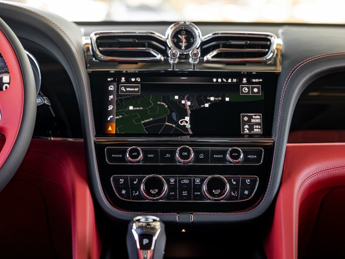 2025 Bentley Bentayga Azure V8