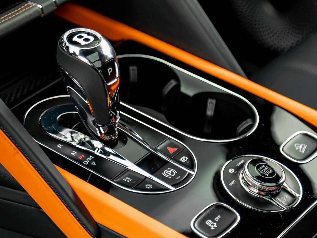 2025 Bentley Bentayga V8