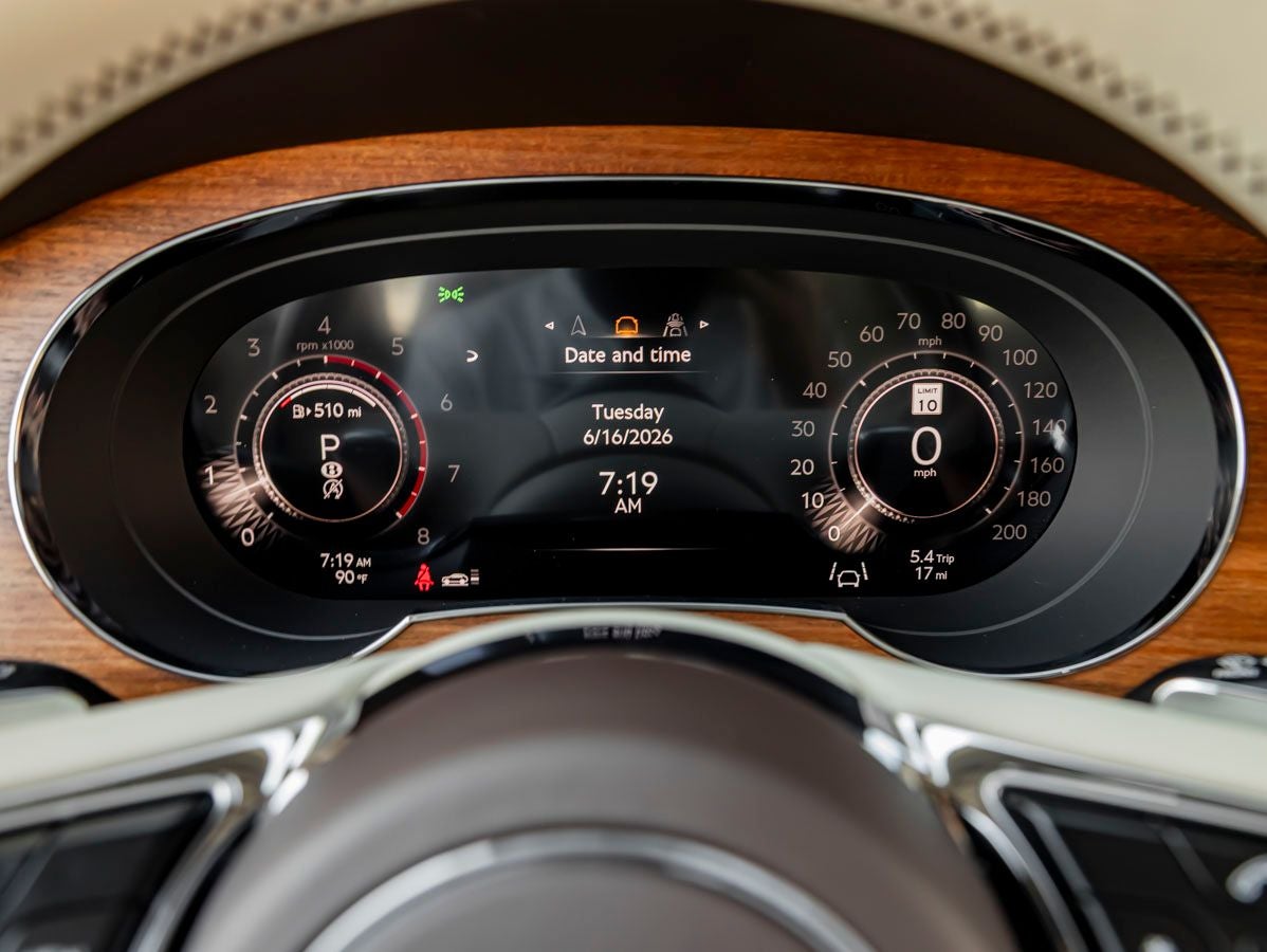 2026 Bentley Bentayga Azure V8