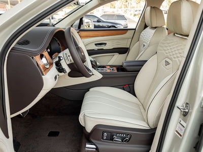 2026 Bentley Bentayga Azure V8