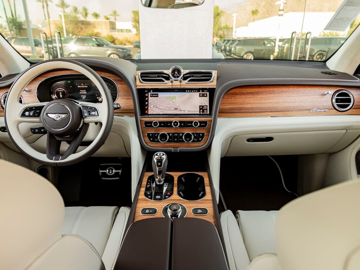 2026 Bentley Bentayga Azure V8