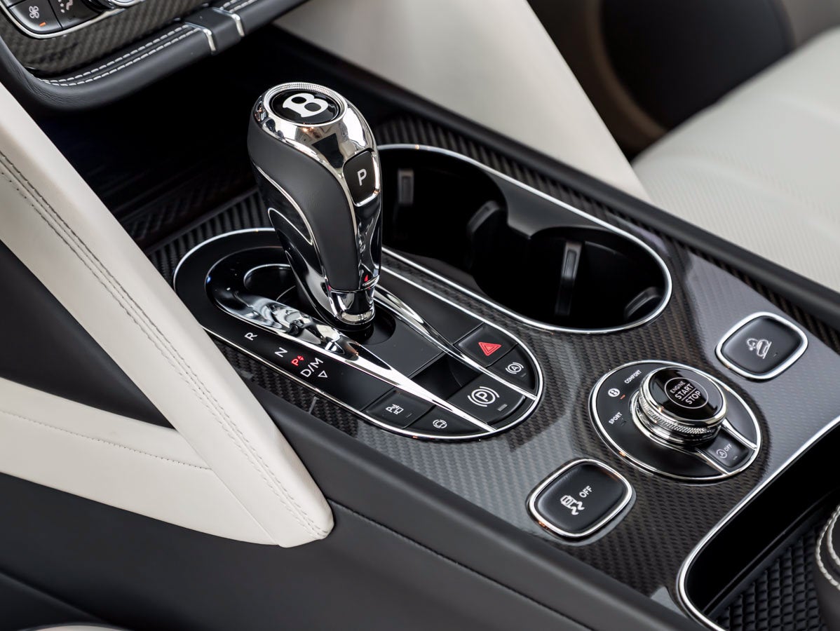 2027 Bentley Bentayga Azure V8