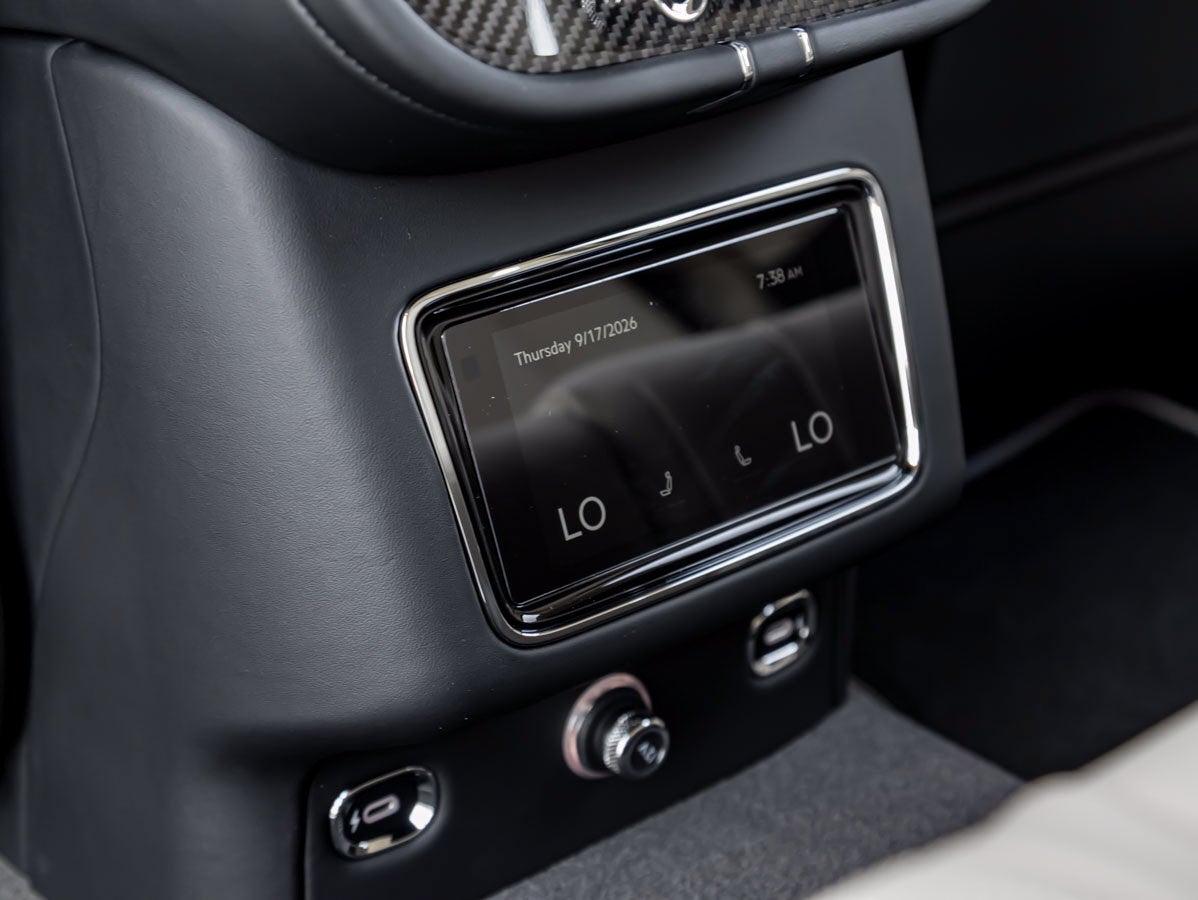 2027 Bentley Bentayga Azure V8