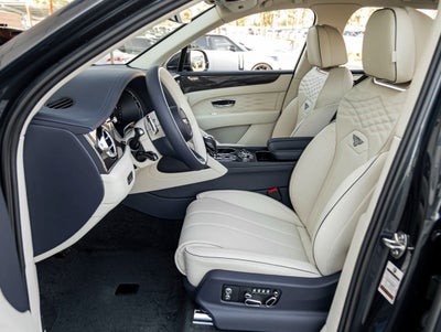 2025 Bentley Bentayga Atelier V8