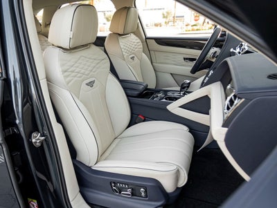 2025 Bentley Bentayga Atelier V8