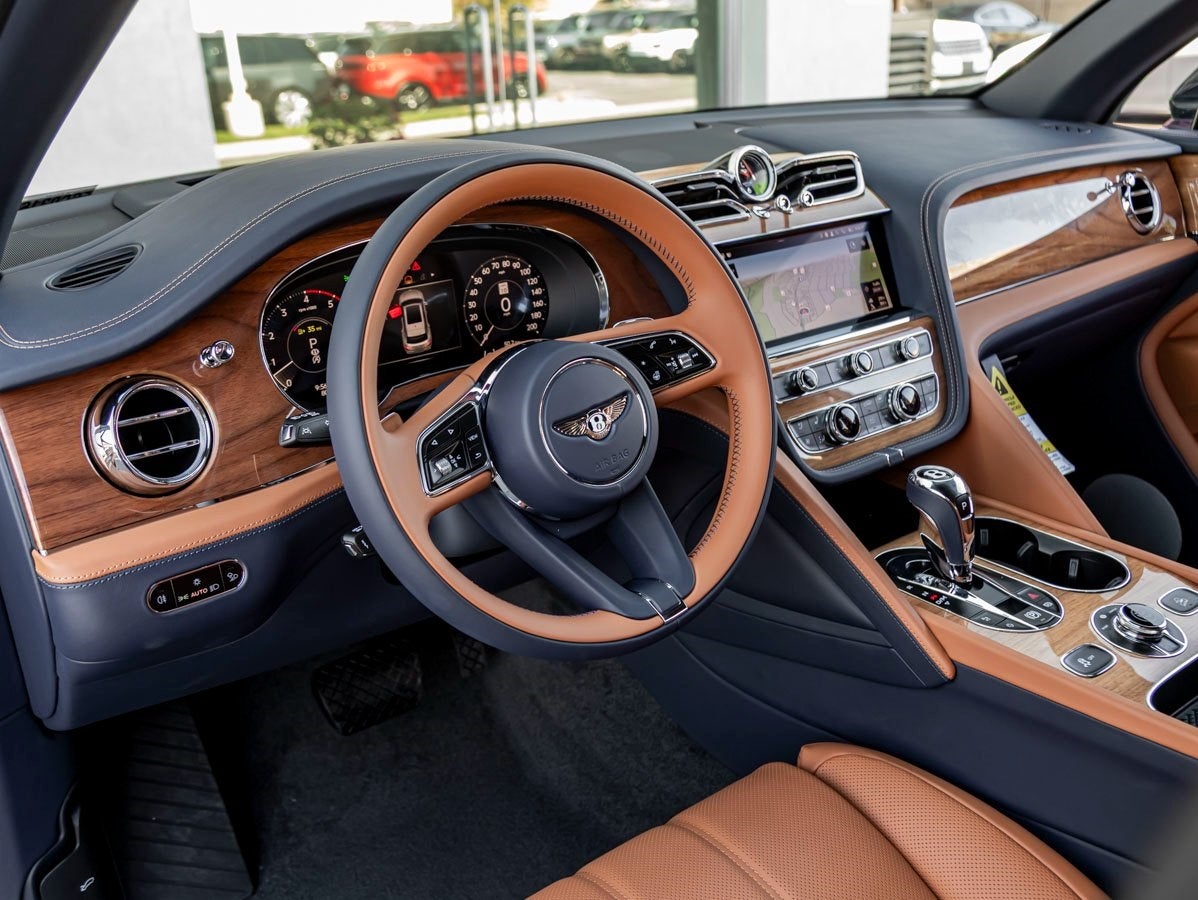 2025 Bentley Bentayga EWB Base