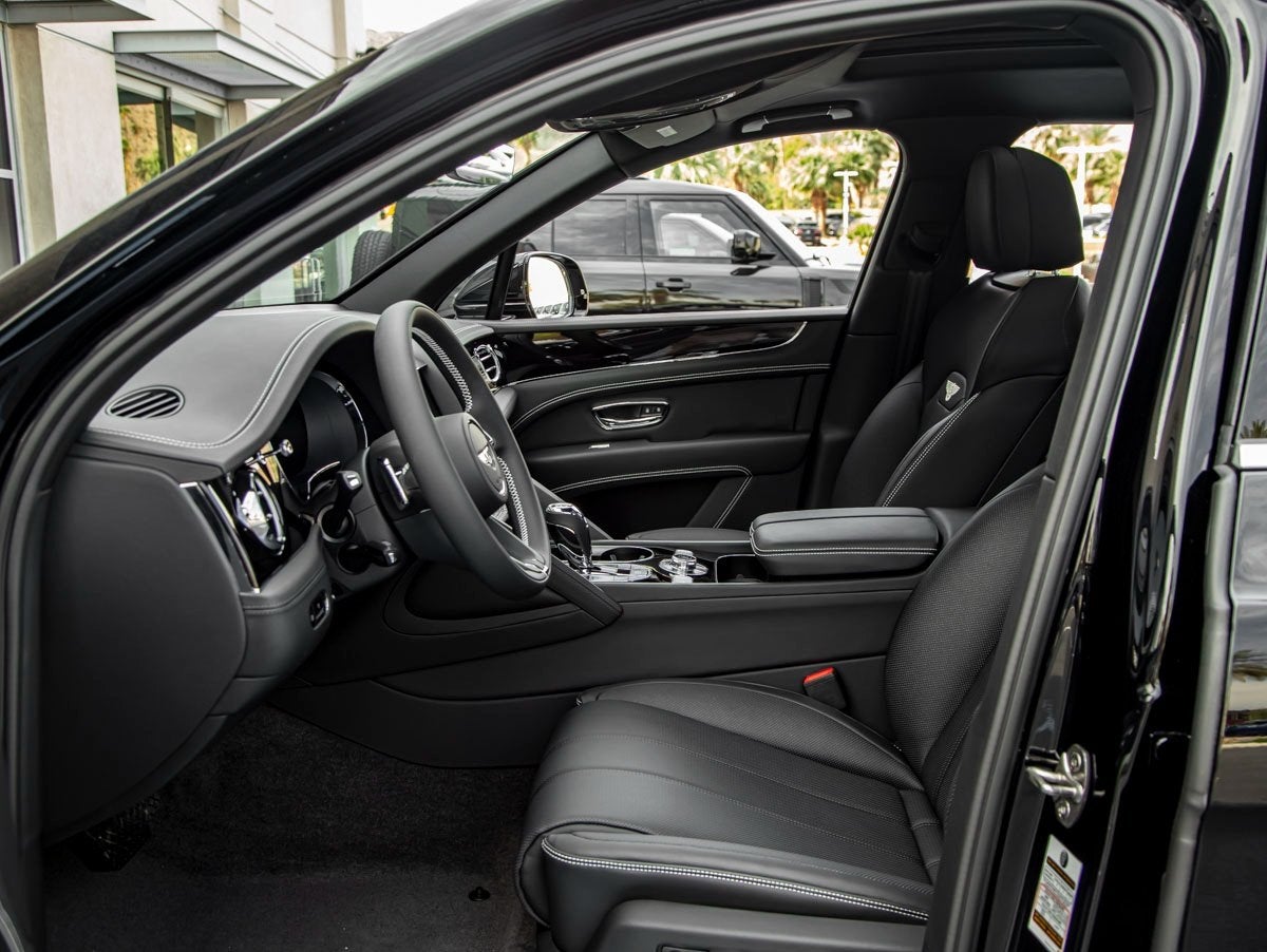 2025 Bentley Bentayga EWB Base