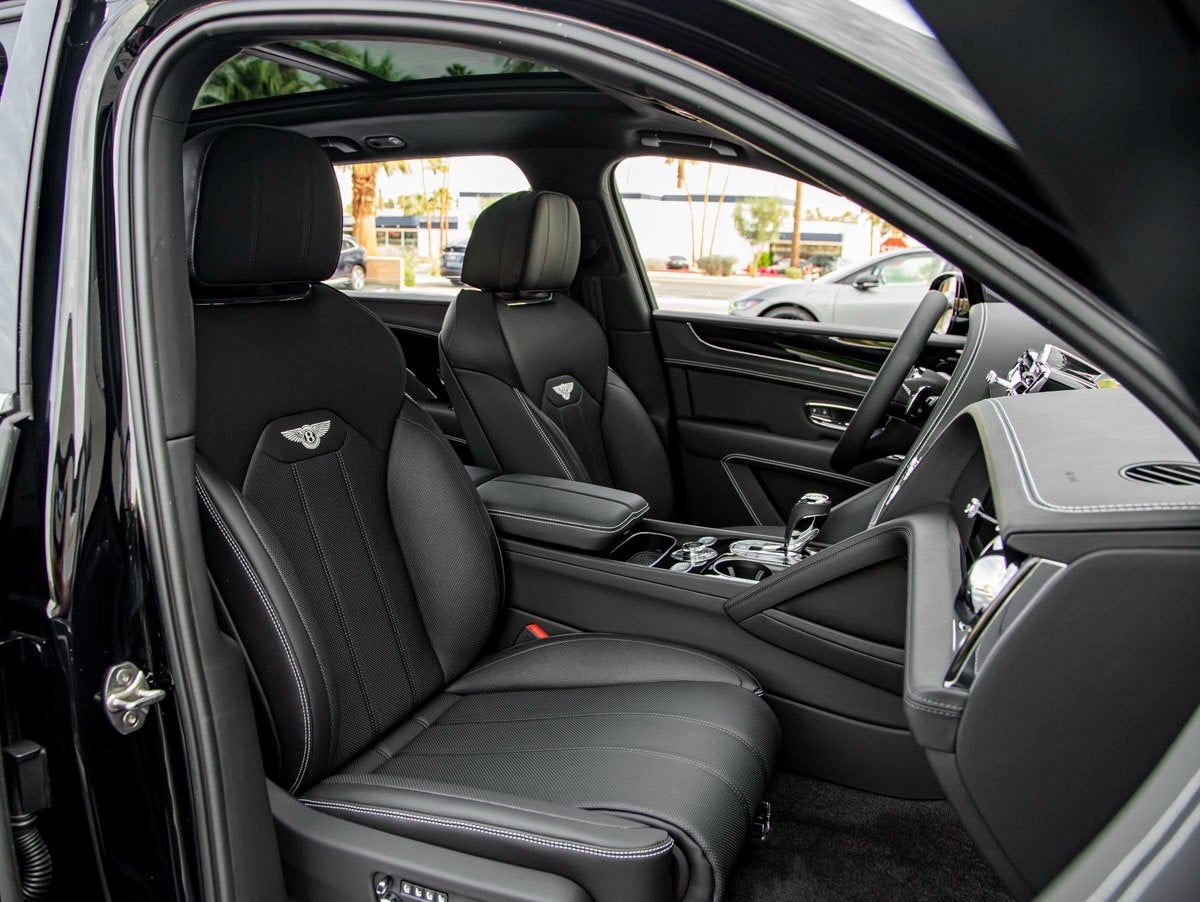 2025 Bentley Bentayga EWB Base