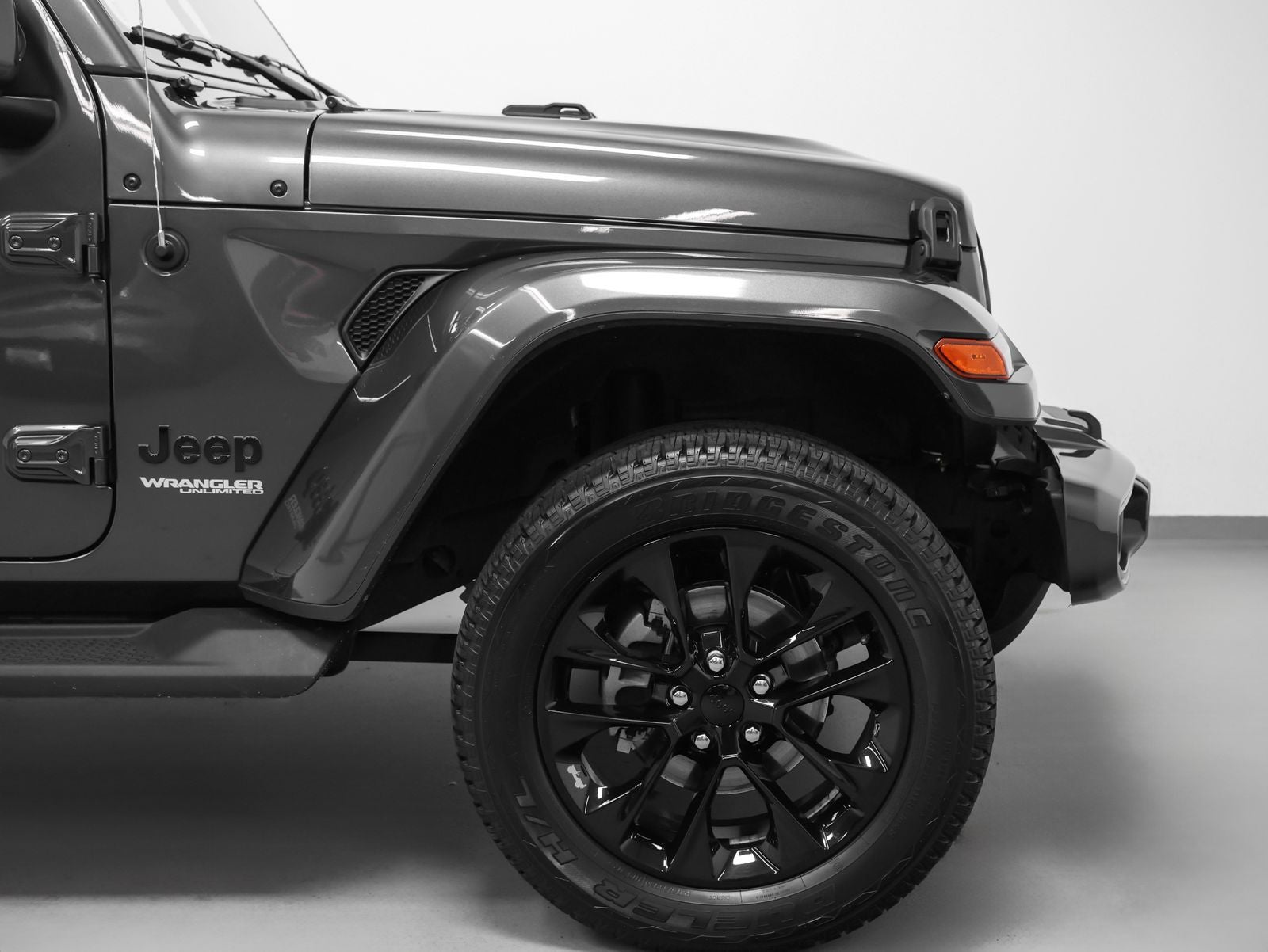 2021 Jeep Wrangler Unlimited Sahara Altitude