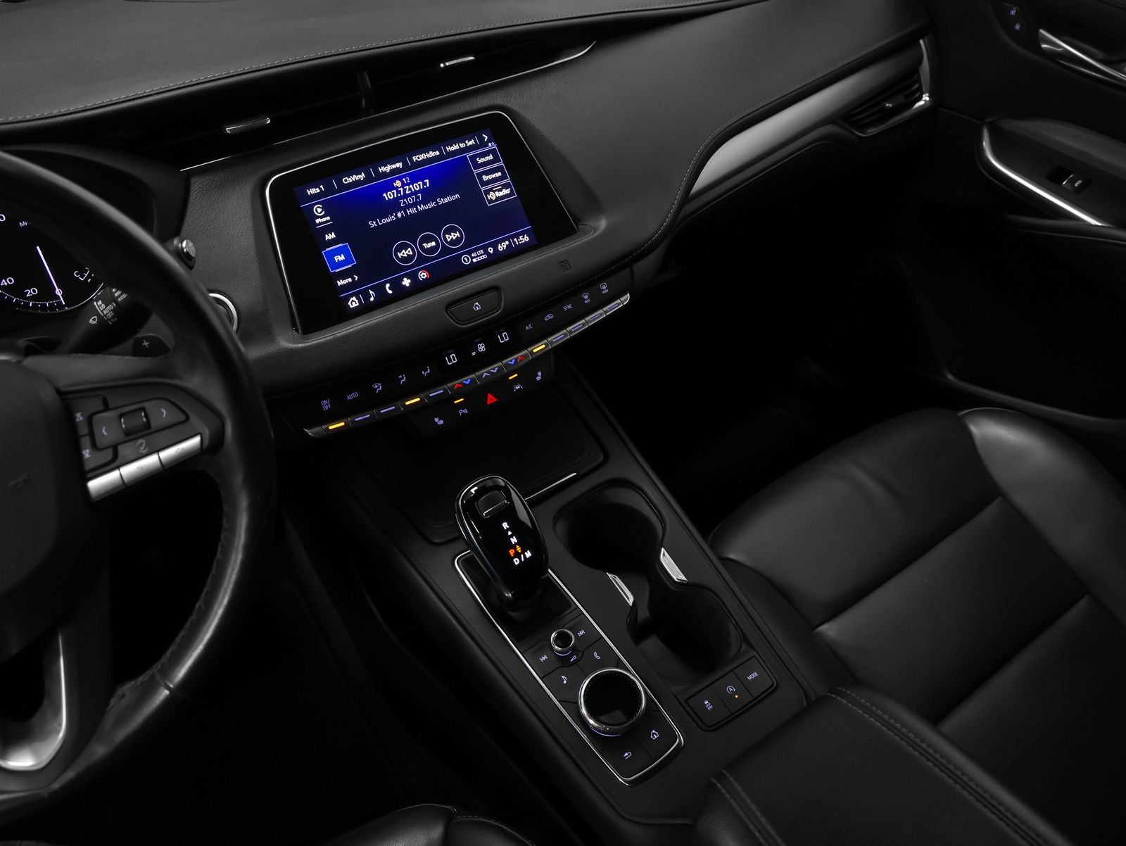 2021 Cadillac XT4 Premium Luxury