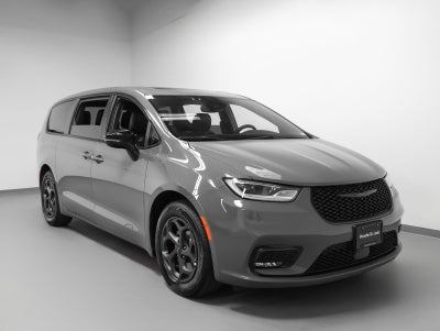 2023 Chrysler Pacifica Hybrid Limited S Appearance