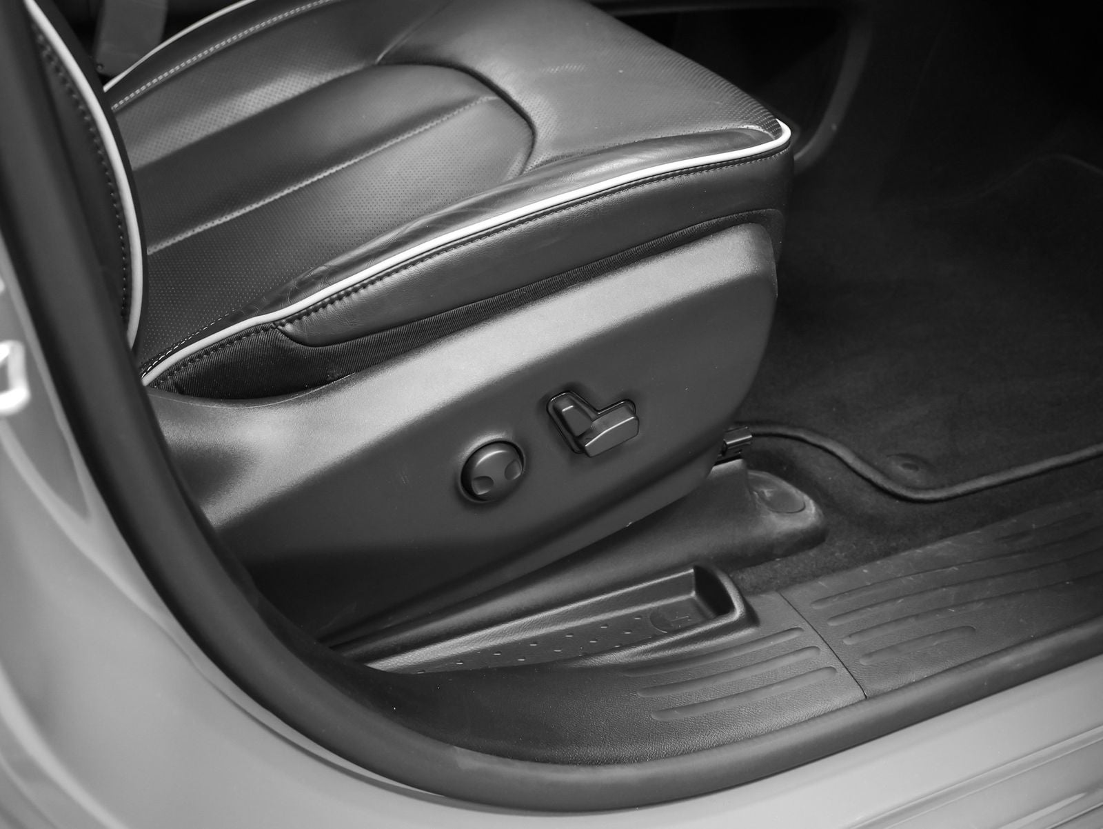 2023 Chrysler Pacifica Hybrid Limited S Appearance