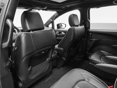 2023 Chrysler Pacifica Hybrid Limited S Appearance