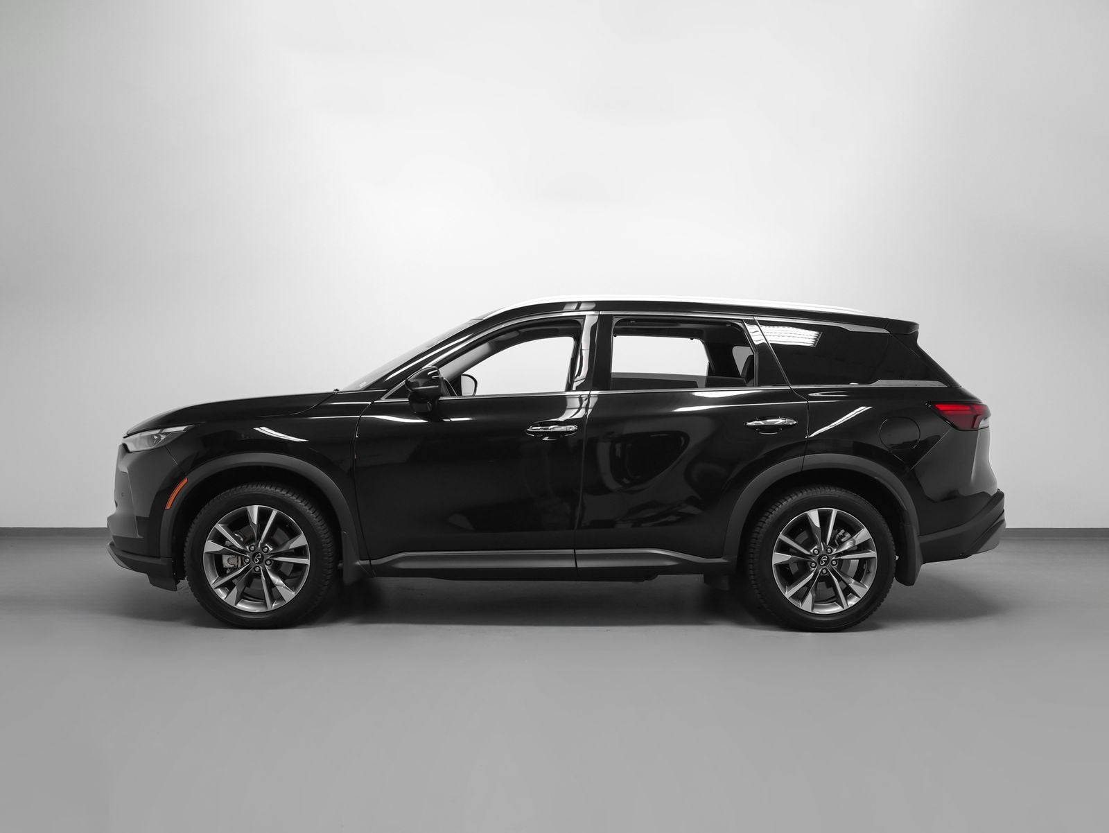 2022 INFINITI QX60 LUXE
