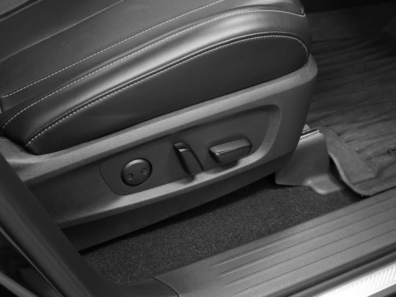 2022 INFINITI QX60 LUXE