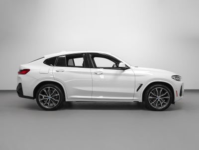 2023 BMW X4 xDrive30i