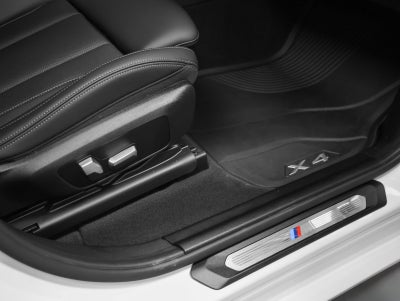 2023 BMW X4 xDrive30i