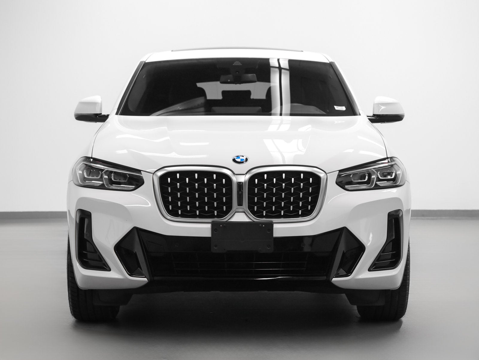 2023 BMW X4 xDrive30i