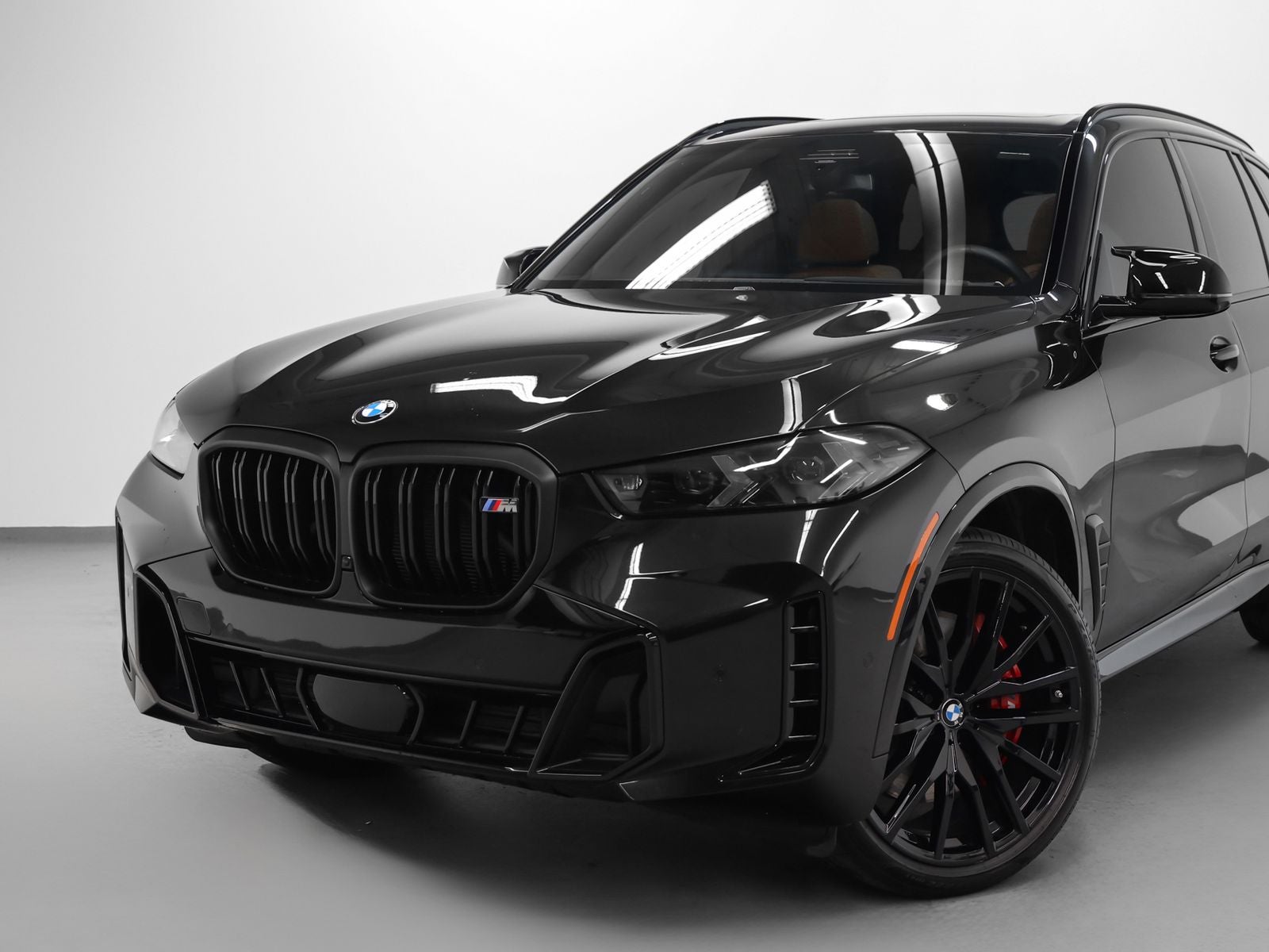 2025 BMW X5 M60i