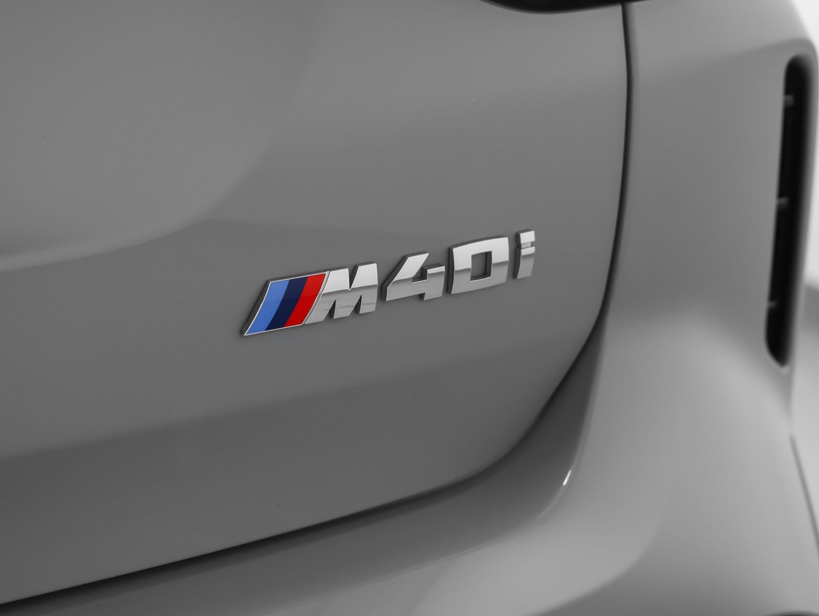 2023 BMW X3 M40i