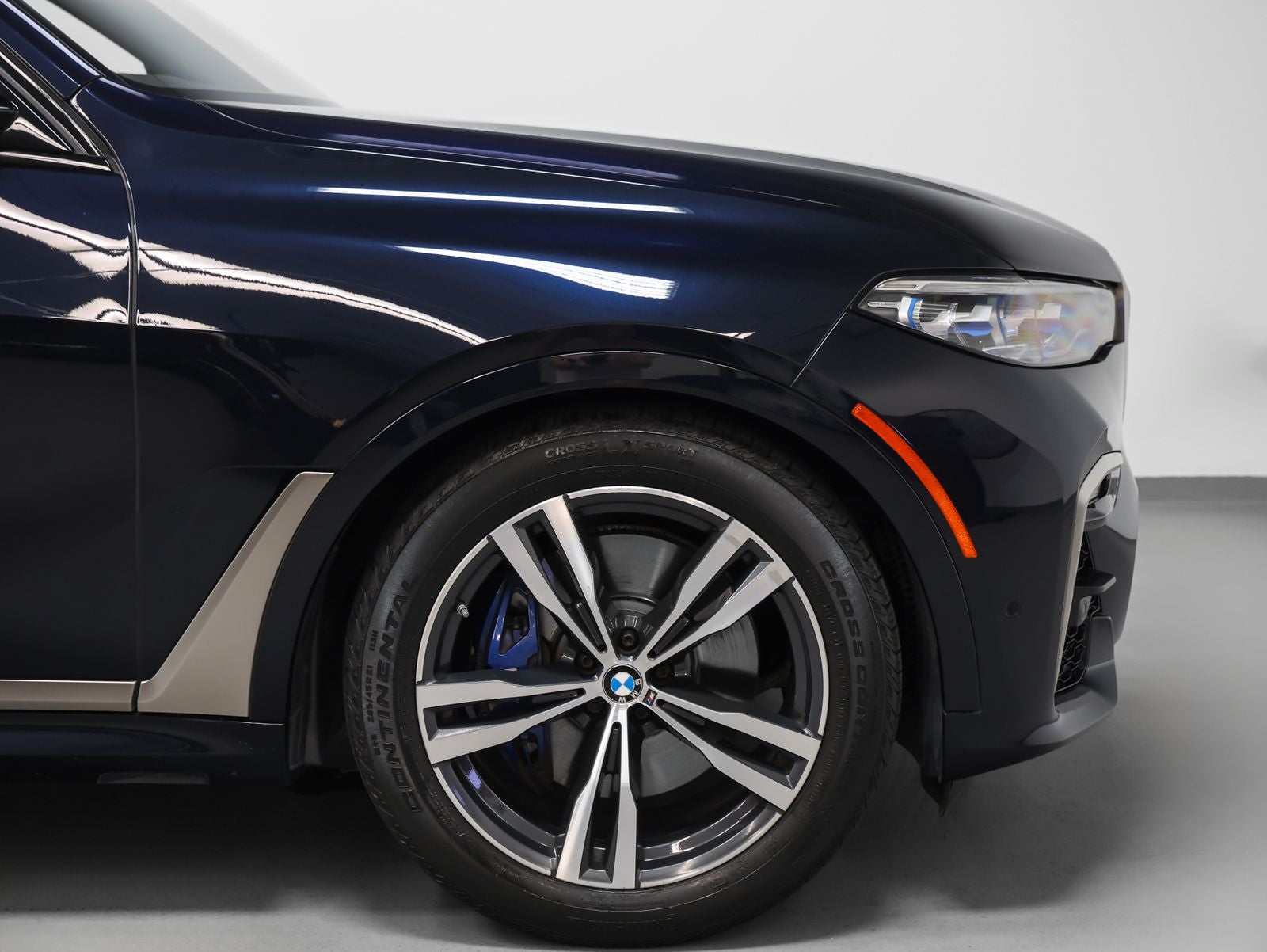 2022 BMW X7 M50i