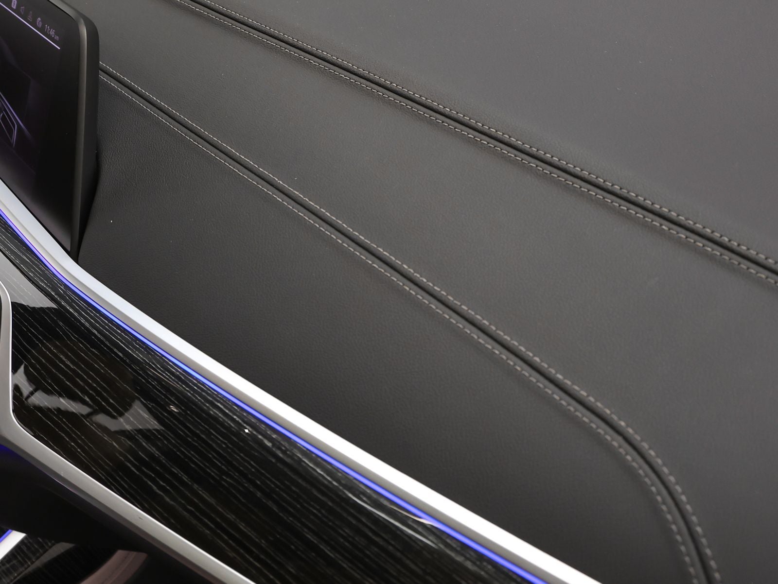 2022 BMW X7 M50i