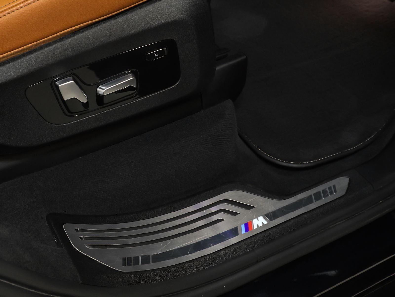 2022 BMW X7 M50i