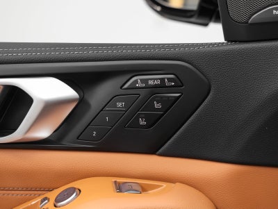 2022 BMW X7 M50i