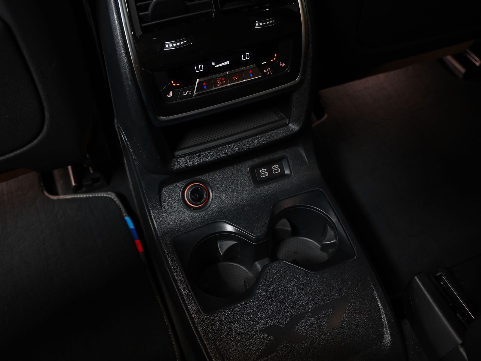 2022 BMW X7 M50i