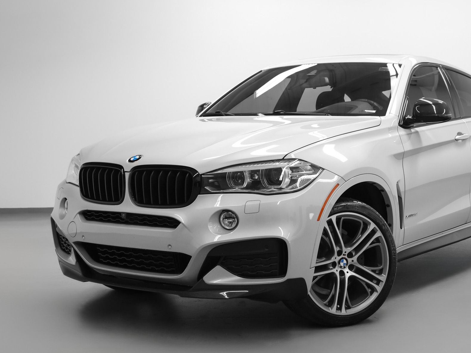 2016 BMW X6 xDrive35i M Sport