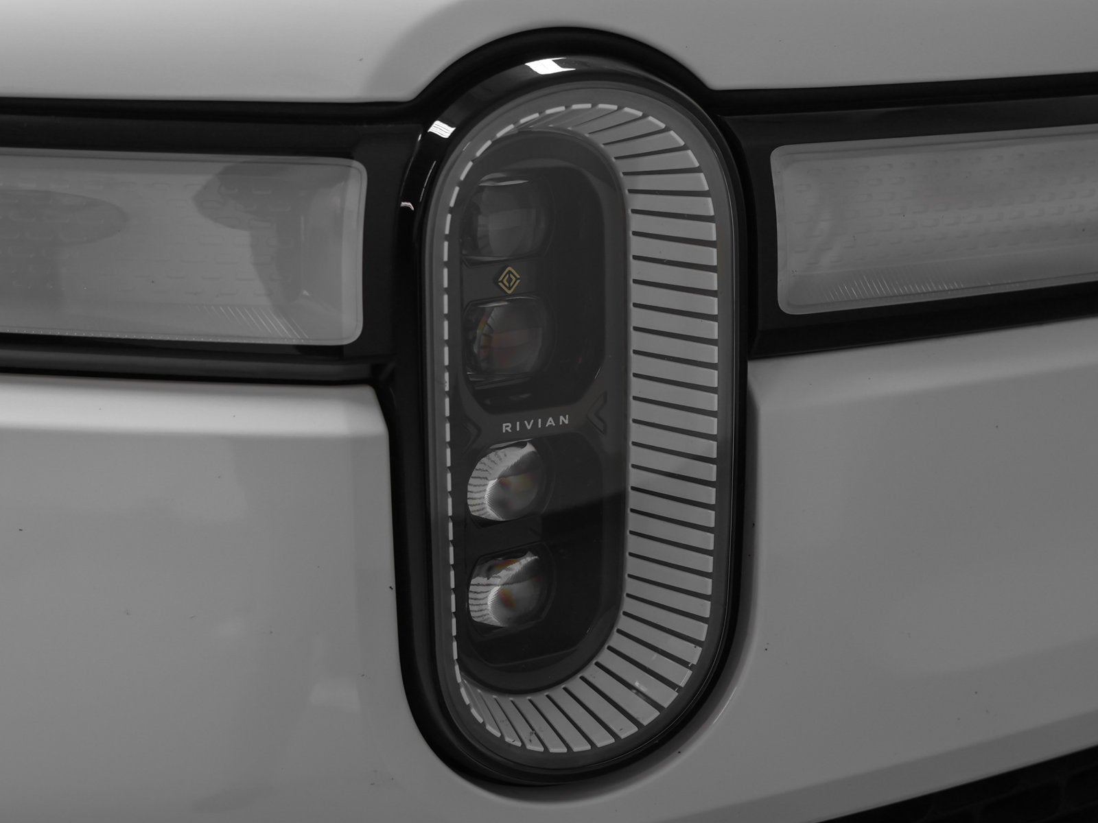 2023 Rivian R1S Adventure Quad Motor Large Pack