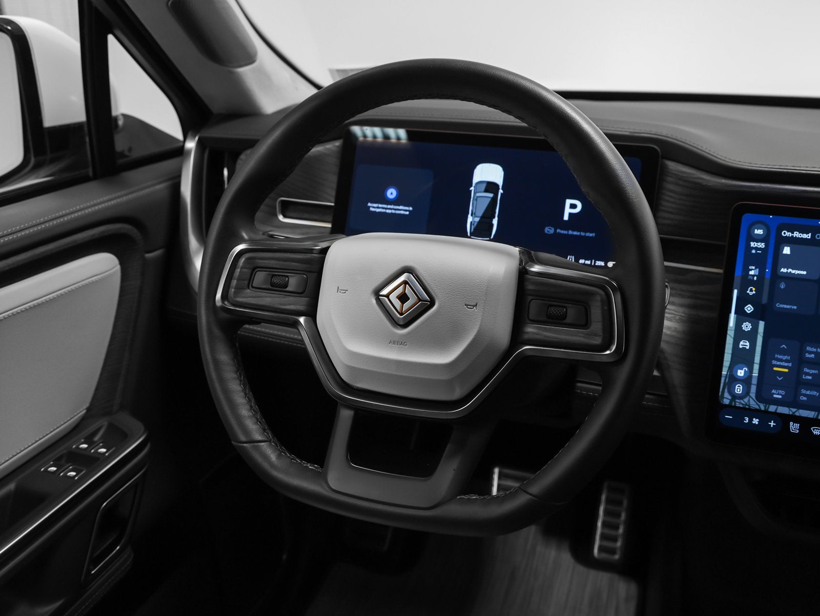 2023 Rivian R1S Adventure Quad Motor Large Pack