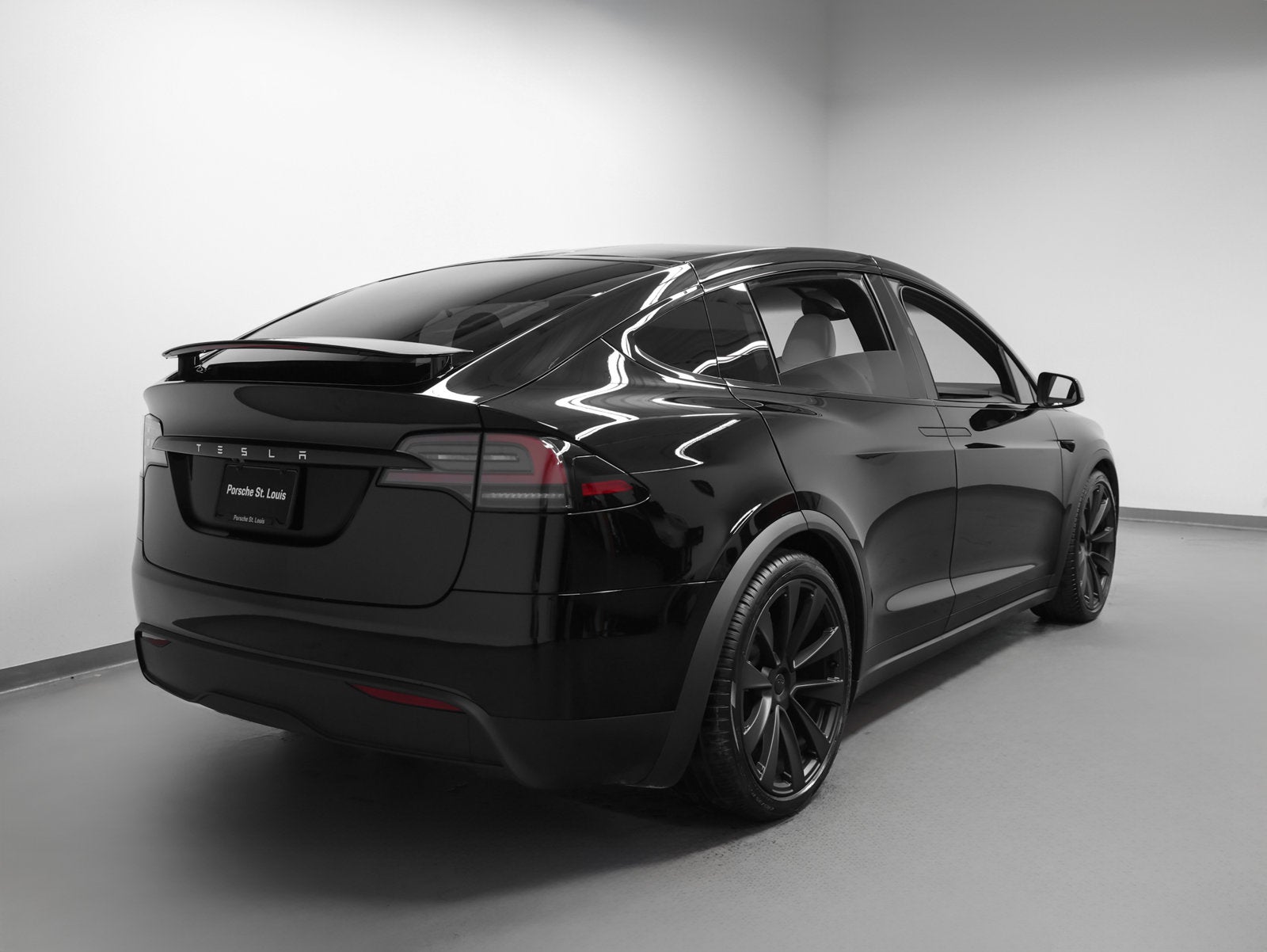 2023 Tesla Model X Base