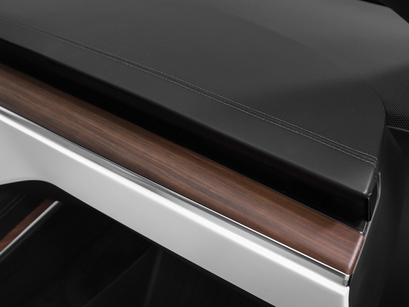 2023 Tesla Model X Base