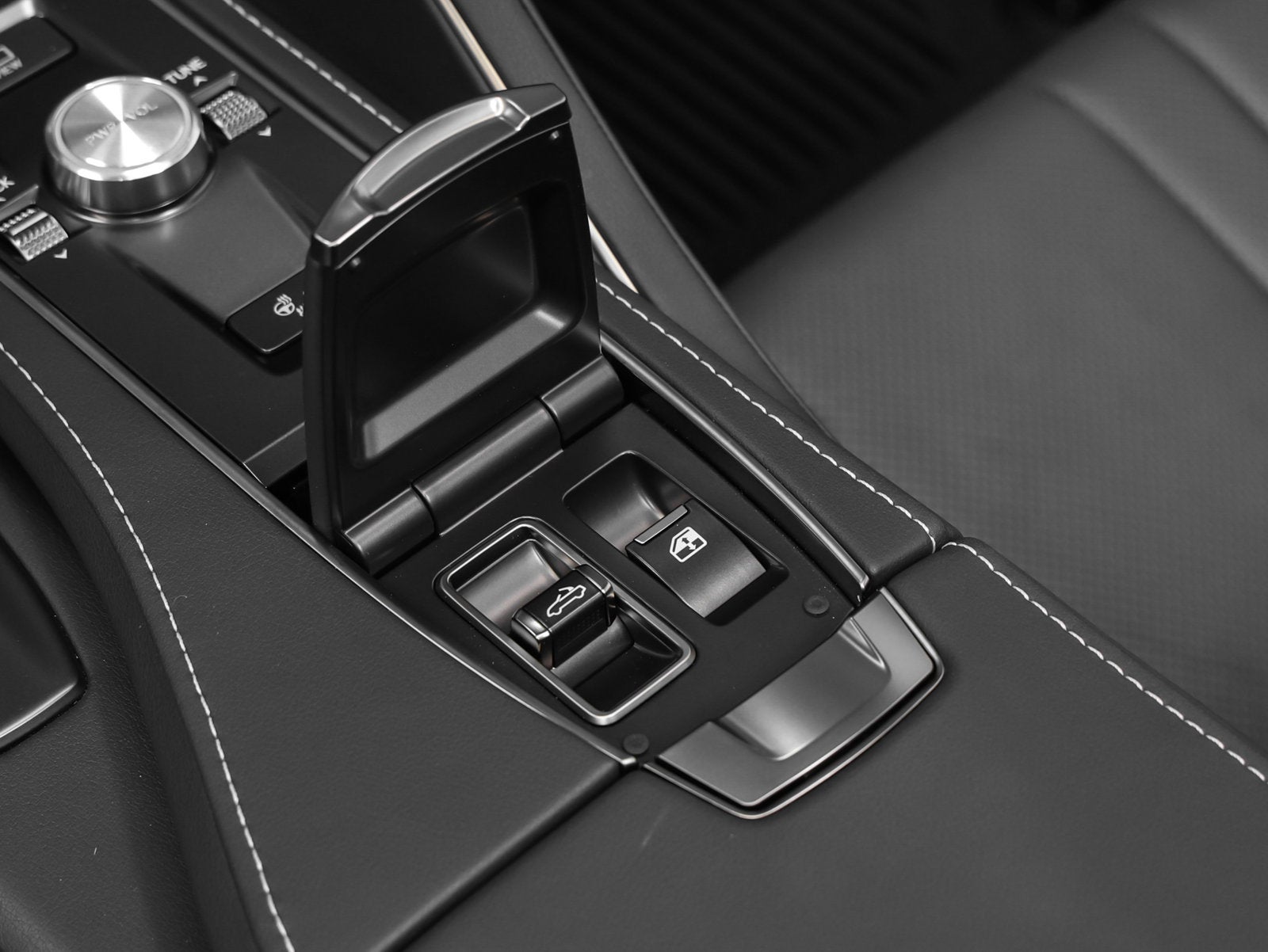 2024 Lexus LC 500