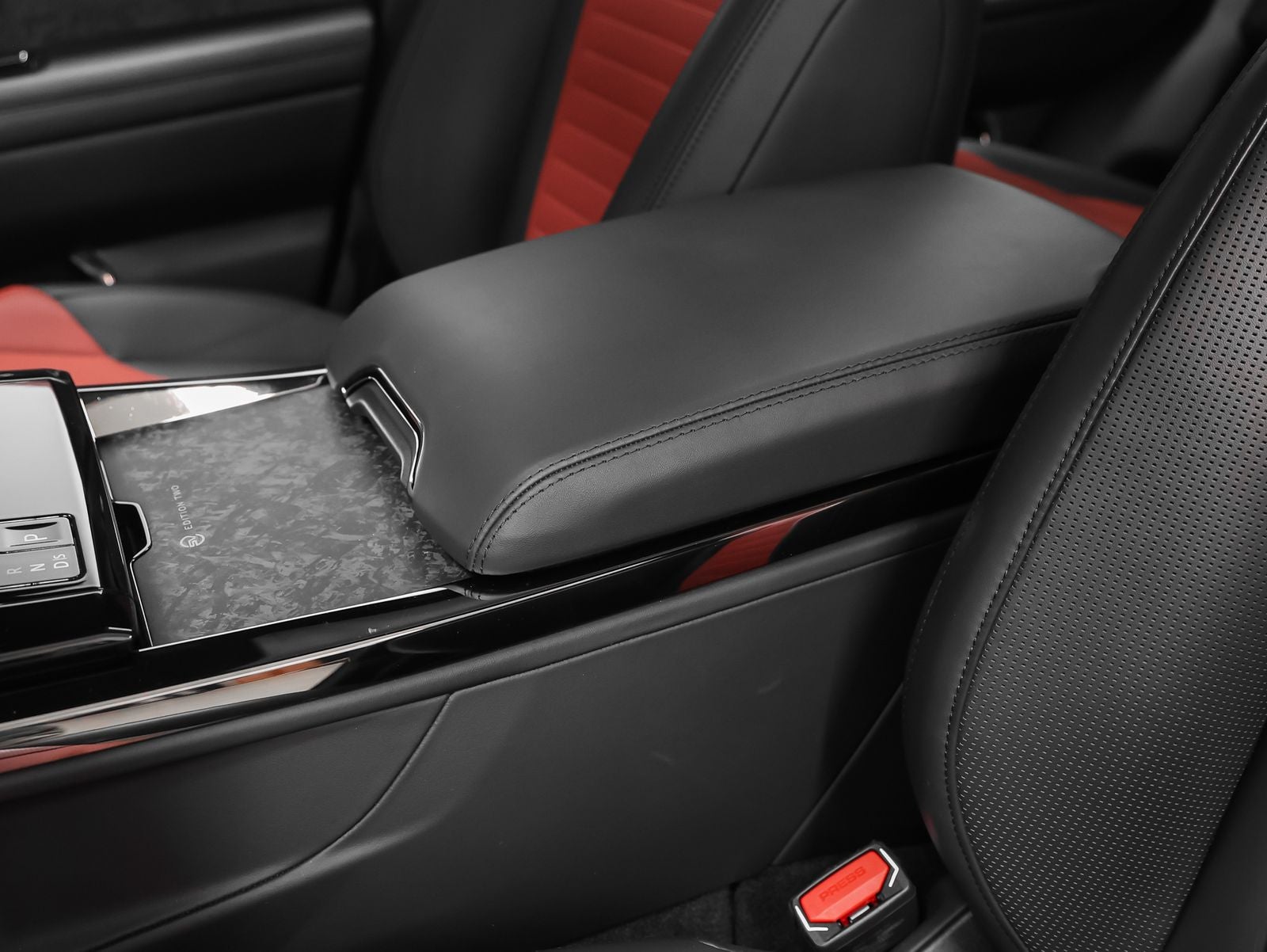 2025 Land Rover Range Rover Sport SV Edition Two
