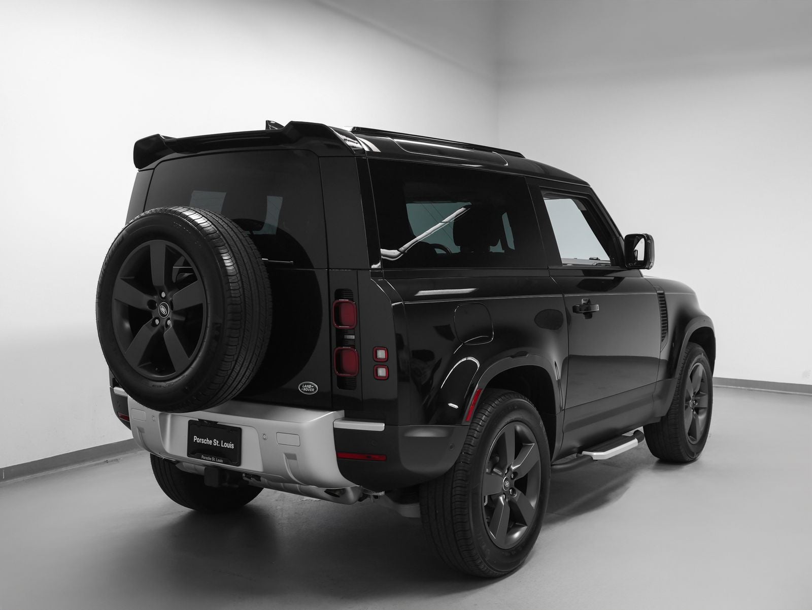 2023 Land Rover Defender 90 SE