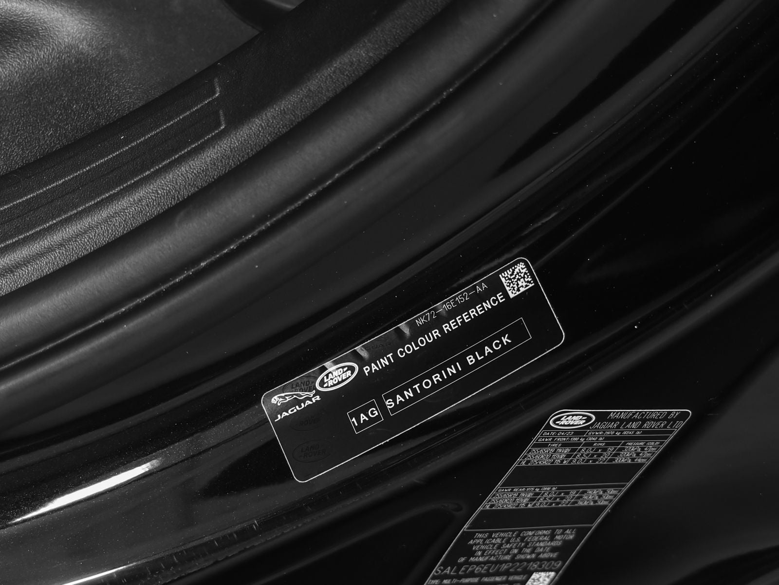 2023 Land Rover Defender 90 SE