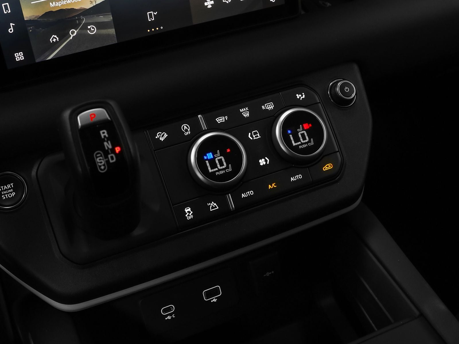 2023 Land Rover Defender 90 SE