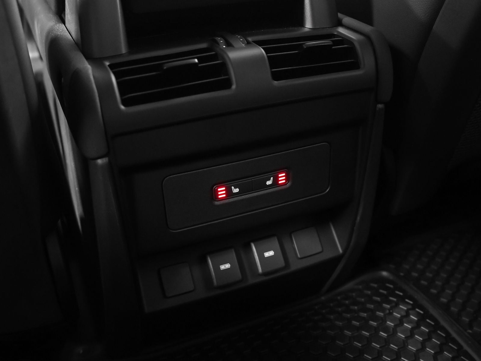 2023 Land Rover Defender 90 SE