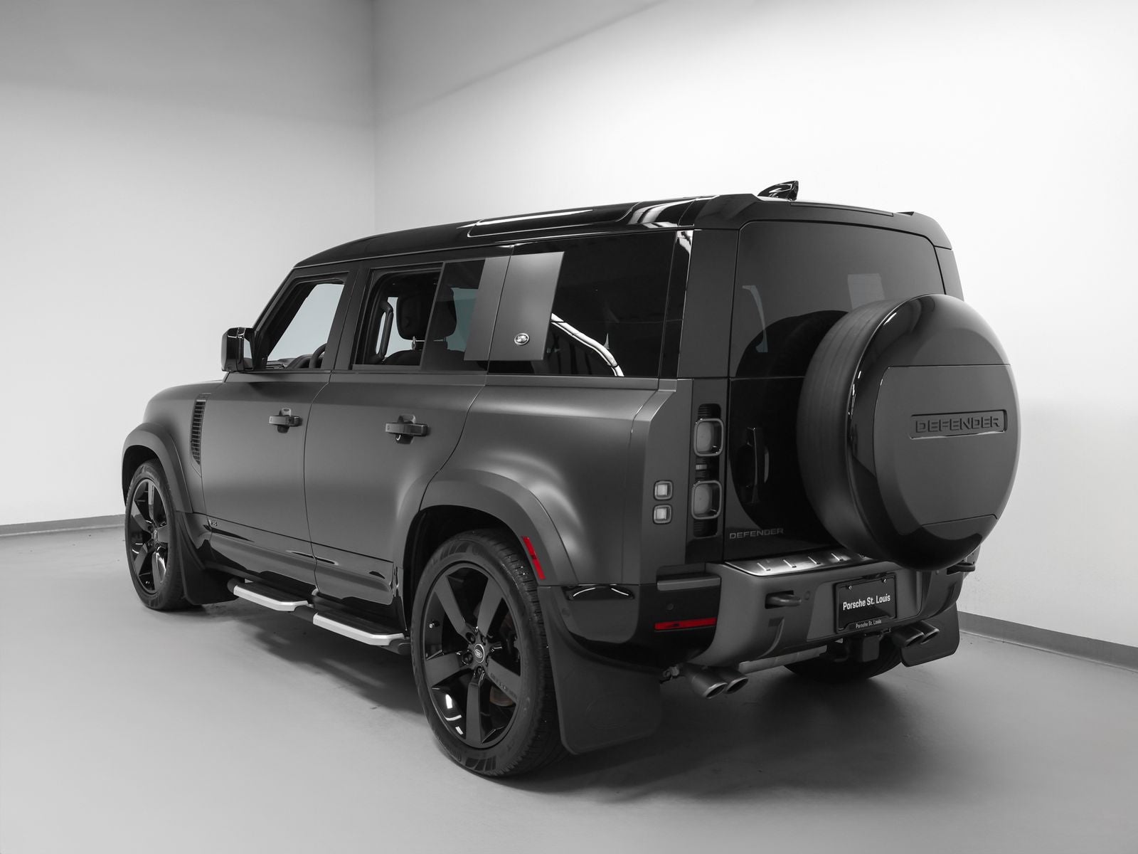 2023 Land Rover Defender 110 Carpathian Edition