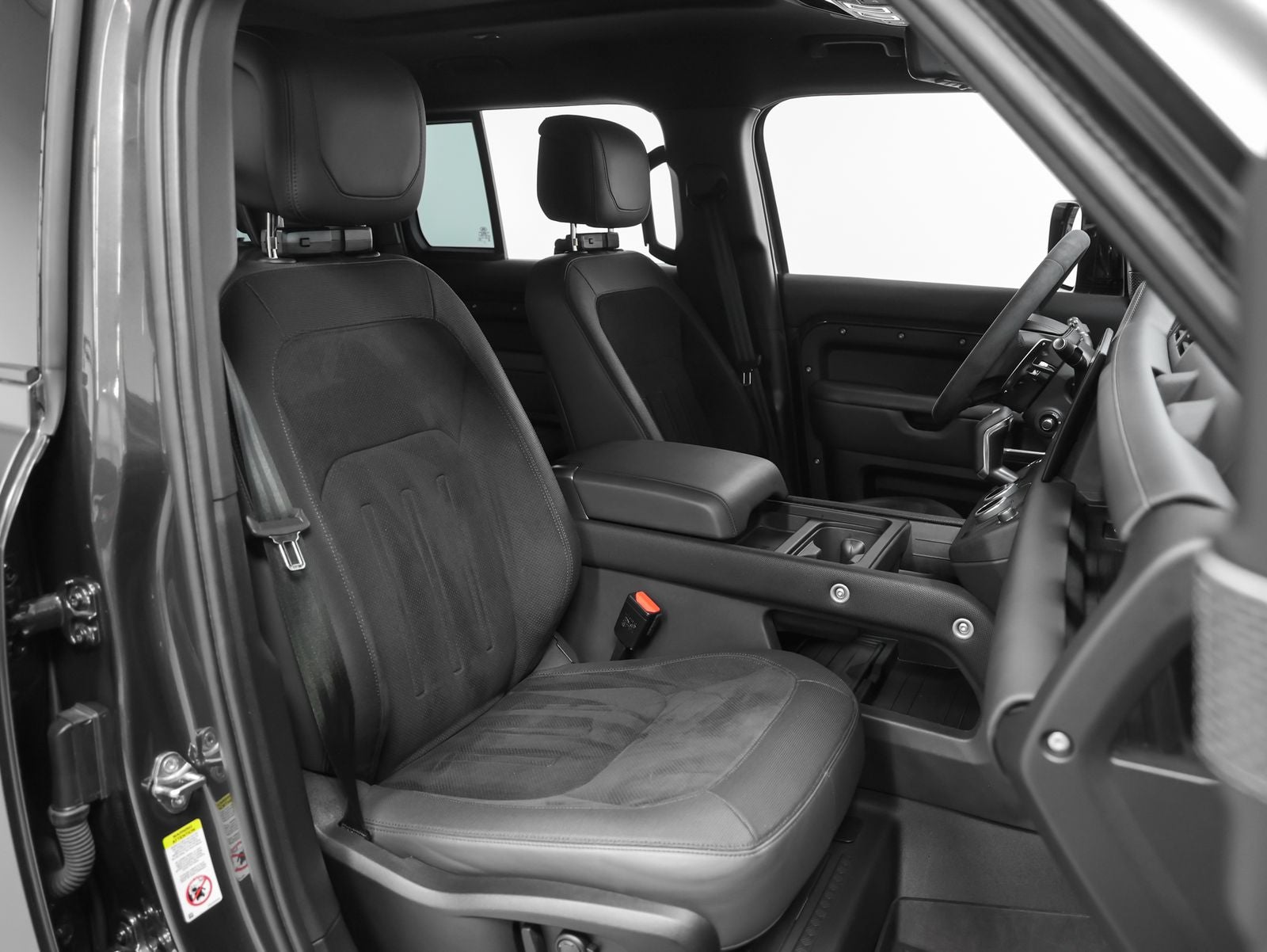 2023 Land Rover Defender 110 Carpathian Edition