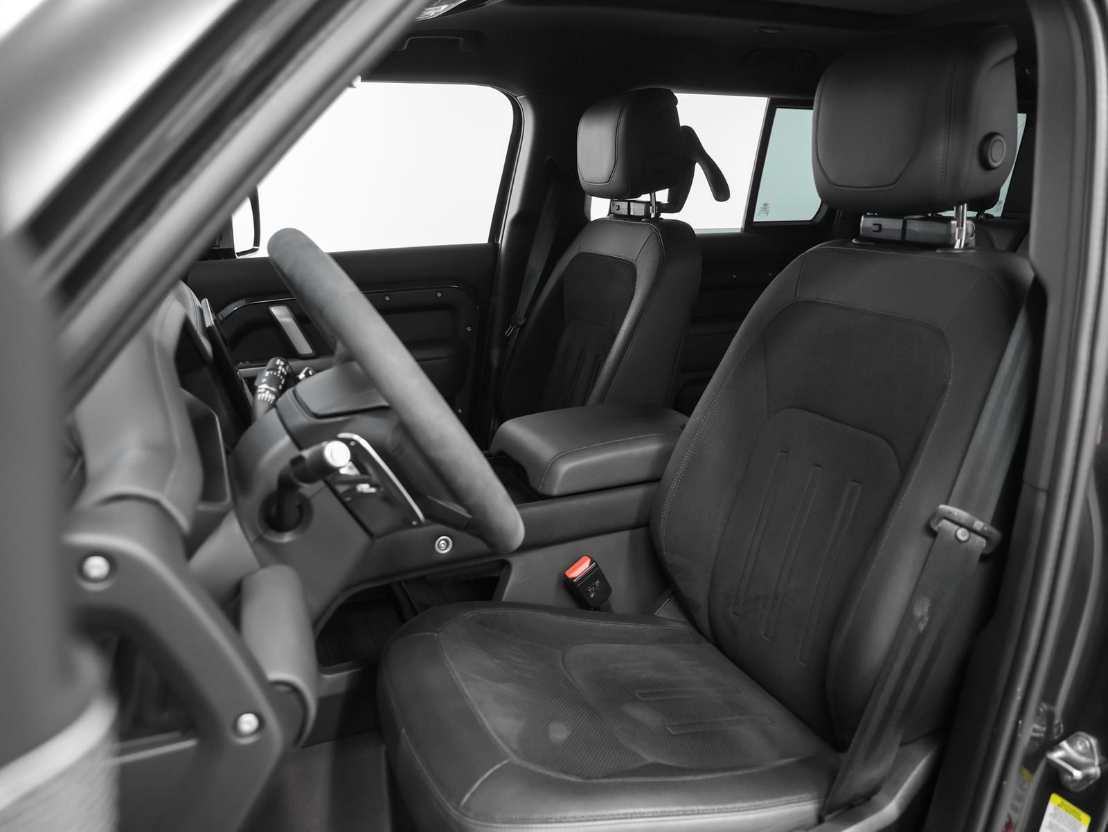 2023 Land Rover Defender 110 Carpathian Edition
